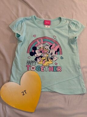 Disney Kids - 2T - Aqua Short sleeve T-Shirt with Characters